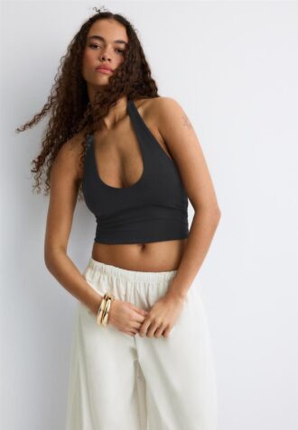 Halter-crop-top