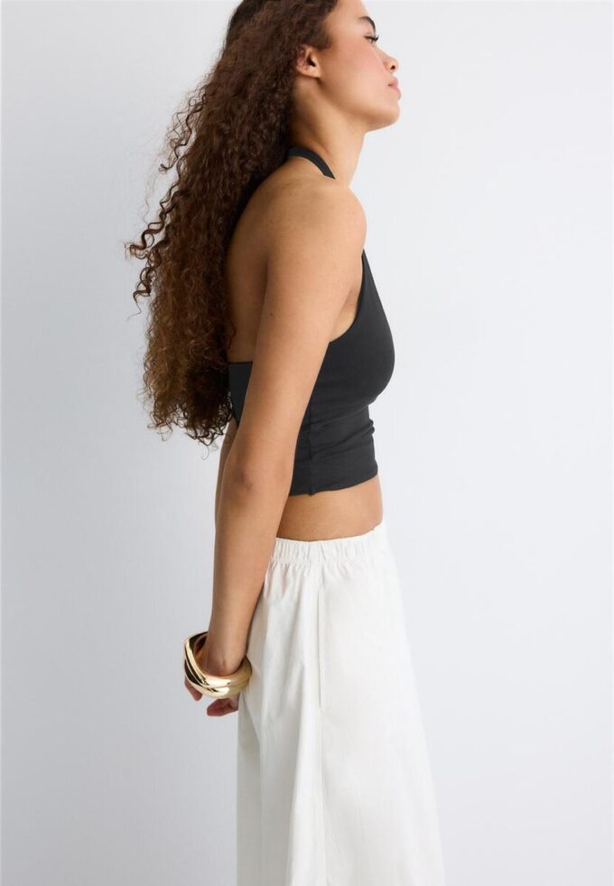 Halter-crop-top