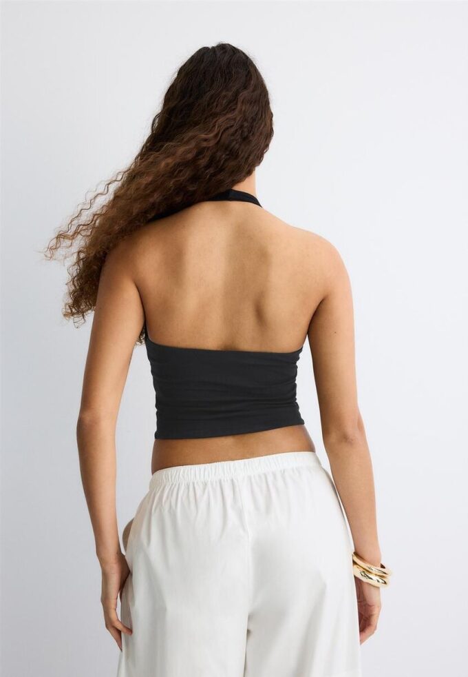 Halter-crop-top