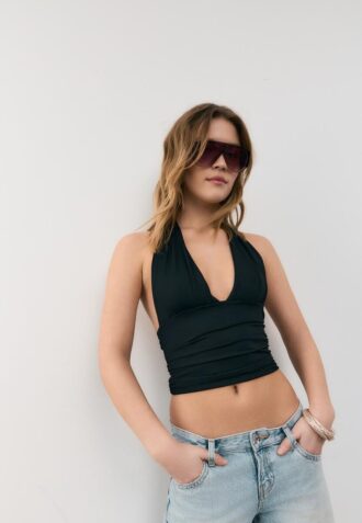 Halter-top med rynket bånd i nakken