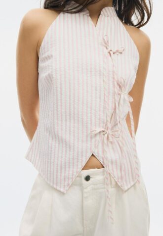 Halterneck-top i Qipao-stil med halvkrøllet knute