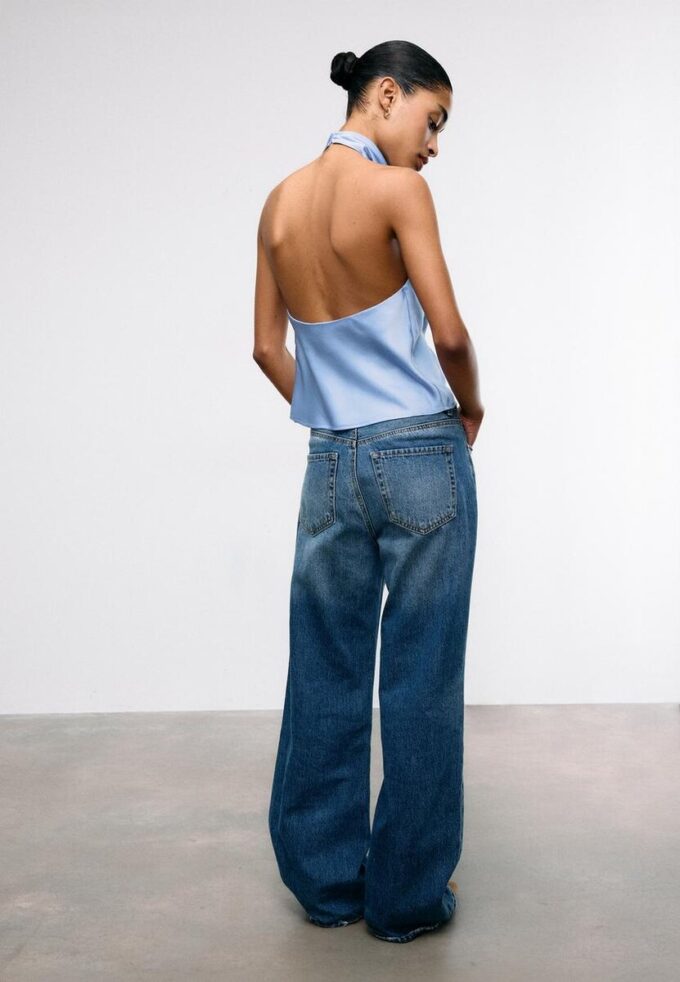 Haltertop med satineffekt