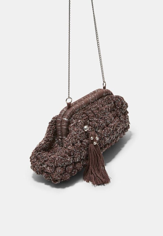 Heklet bøtteveske med metalltråd
