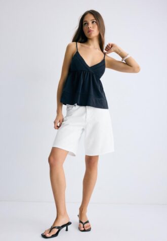 Heklet topp med stropper