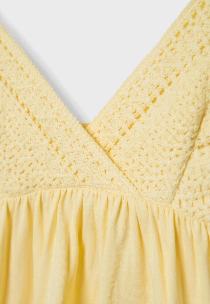 Heklet topp med stropper