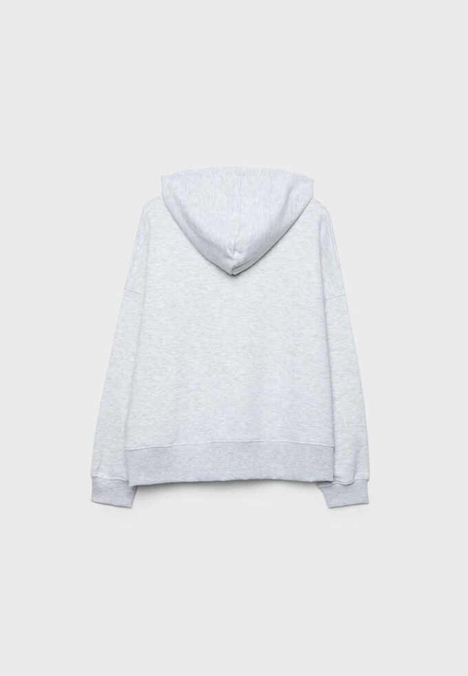 Hettegenser med rhinestones