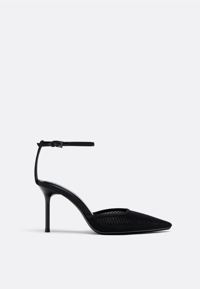 Høyhælte sko i mesh