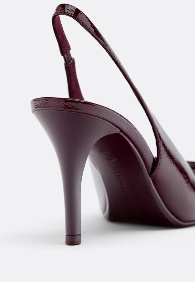 Høyhælte sko med sløyfe