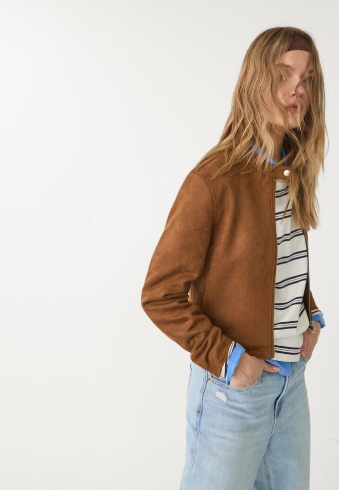 Jakke i imitert semsket skinn med glidelås