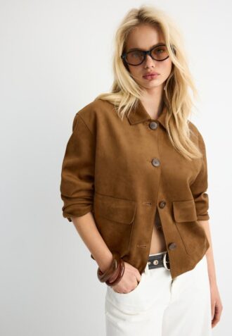 Jakke i imitert semsket skinn med lommer