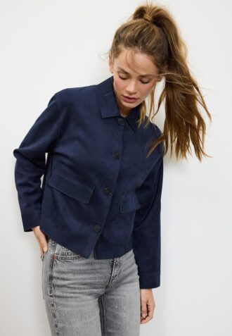 Jakke i imitert semsket skinn med lommer