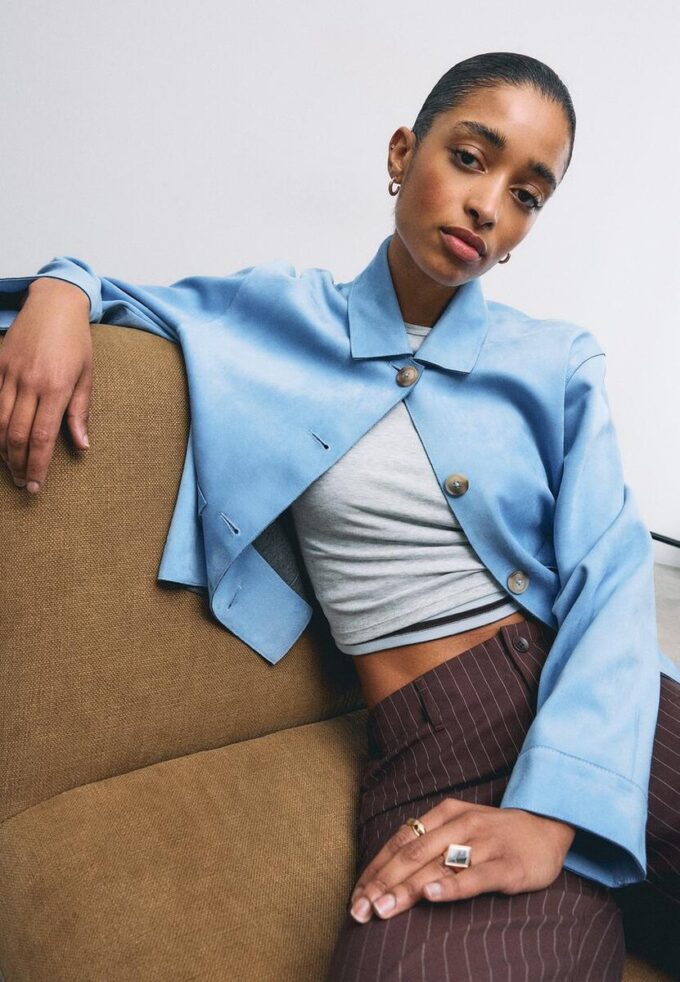 Jakke i imitert semsket skinn med lommer