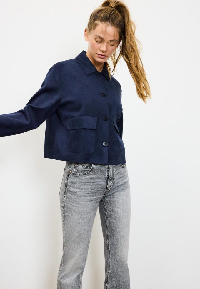 Jakke i imitert semsket skinn med lommer