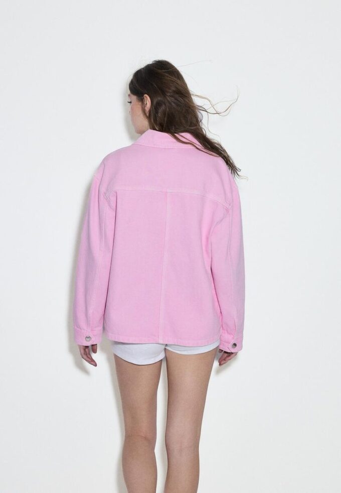 Jakke med påsydde lommer