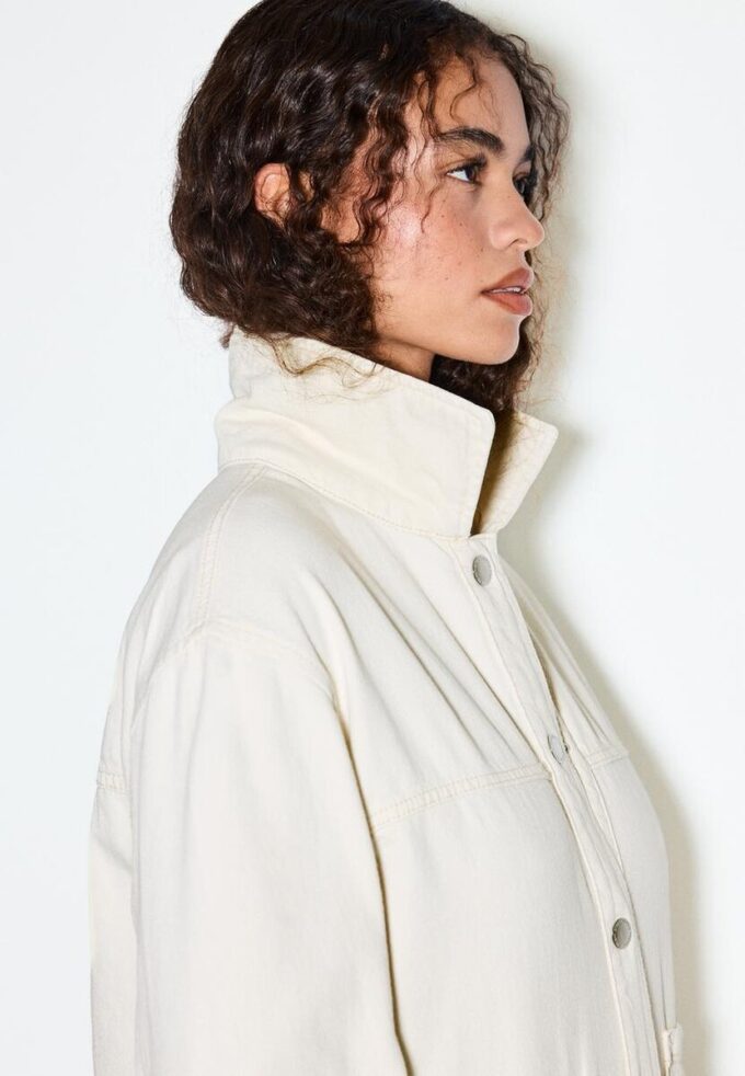 Jakke med påsydde lommer