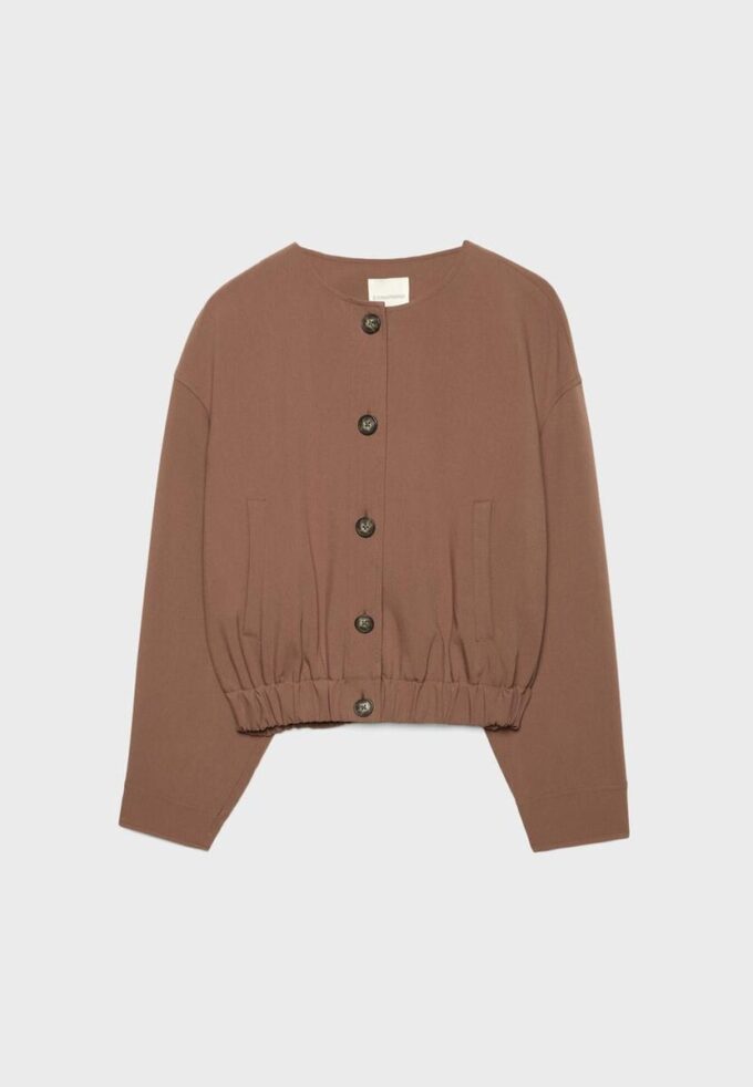 Jakke med puffermmer og rund hals