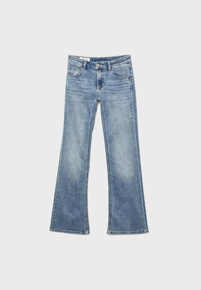 Jeans med lav midje og klokkebunn