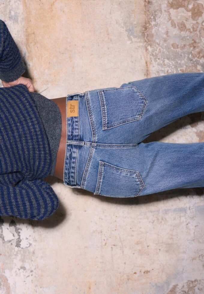 Jeans med lav midje og rette ben