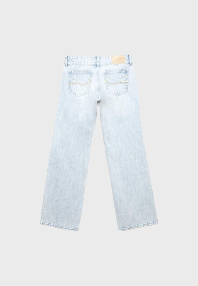 Jeans med lav midje og rette ben med hammerlinning