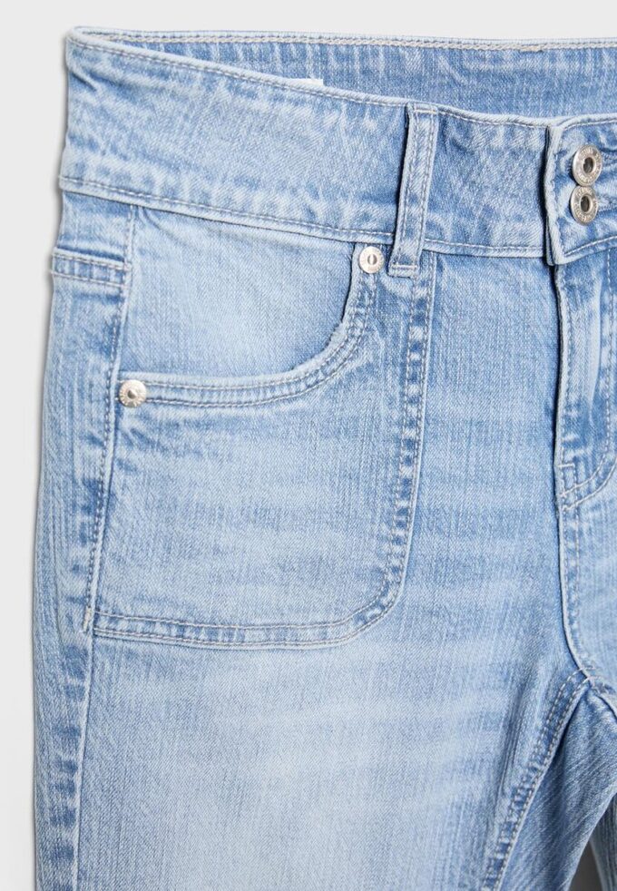 Jeans med lav midje og sømlommer