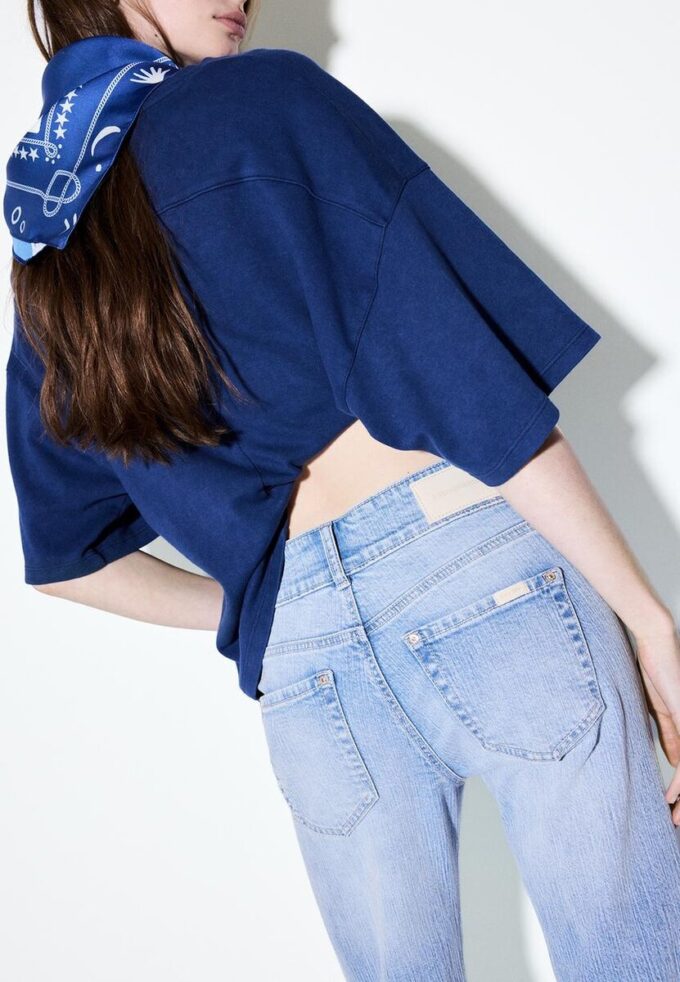 Jeans med lav midje og sømlommer