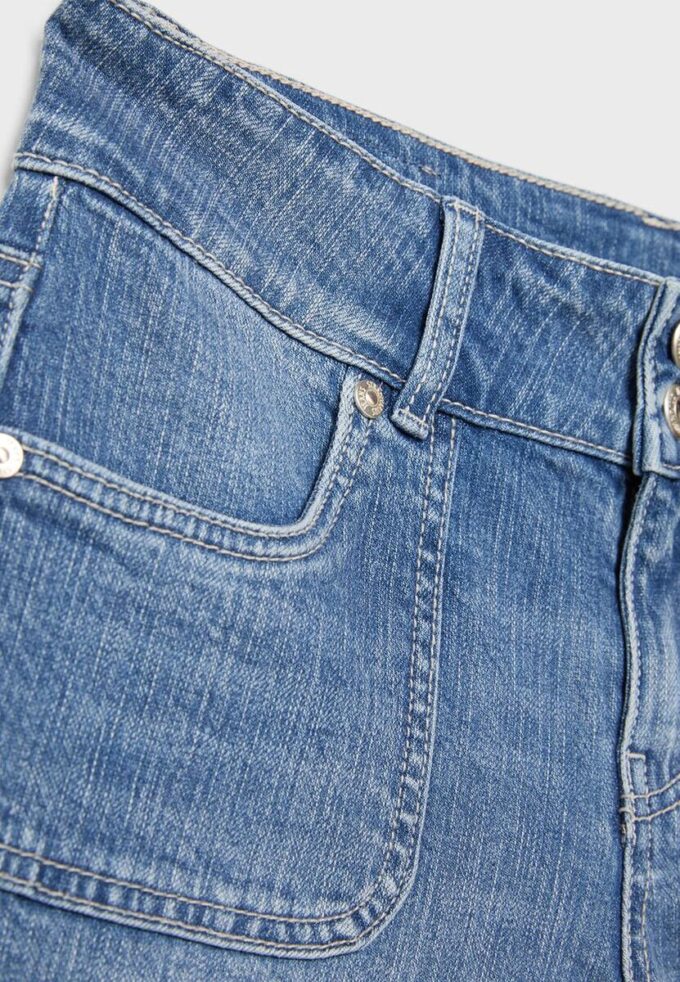 Jeans med lav midje og sømlommer