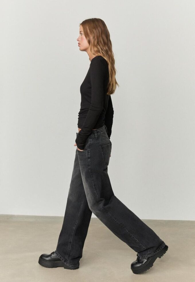 Jeans med lav midje og Wide Leg-ben
