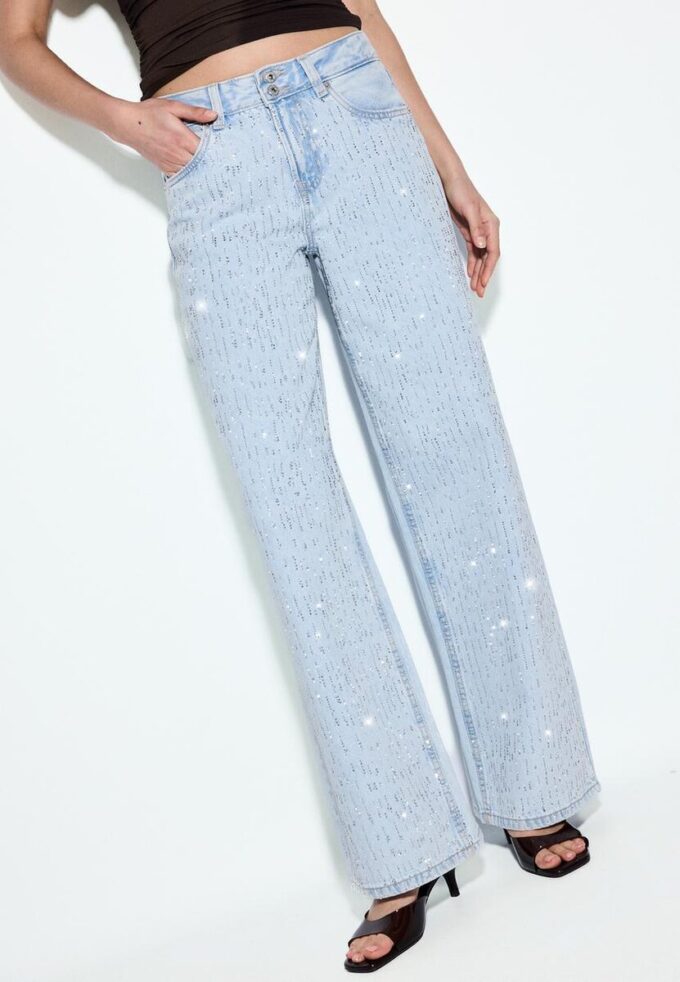 Jeans med lav midje og Wide Leg-ben med rhinestones