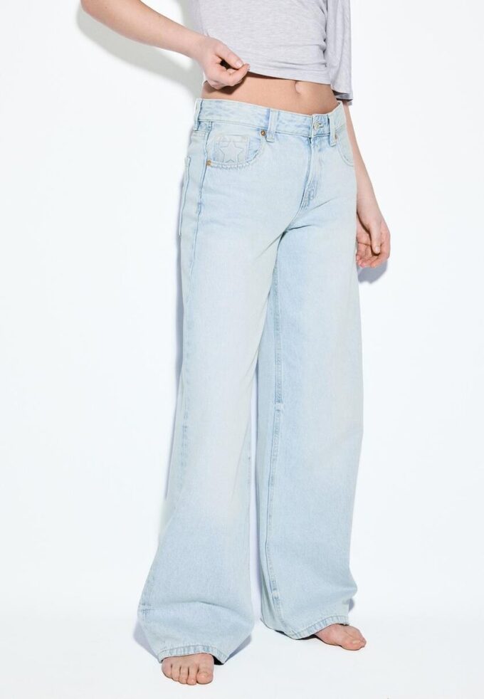 Jeans med lav midje og Wide Leg-ben med stjernedetaljer