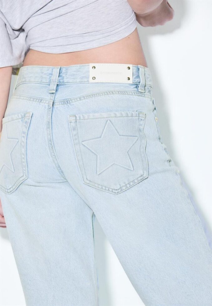 Jeans med lav midje og Wide Leg-ben med stjernedetaljer