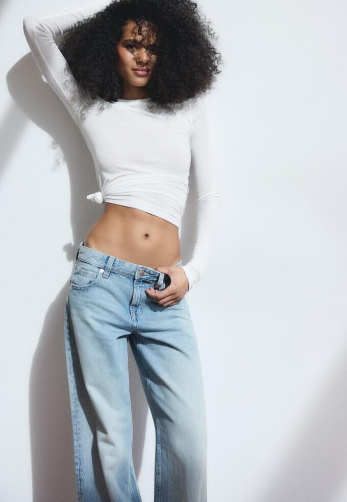 Jeans med lav midje og Wide Leg-ben med stjernedetaljer