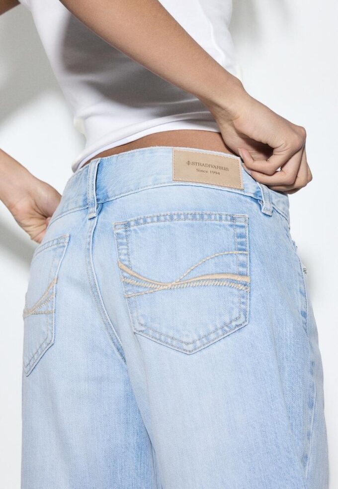 Jeans med lav midje, rette ben og hammerløkker