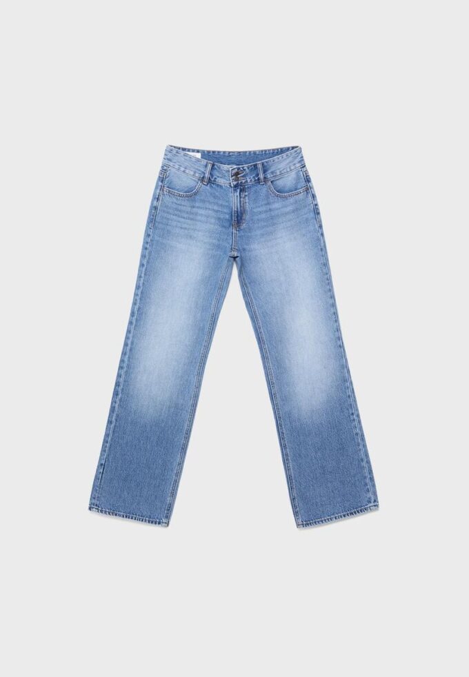 Jeans med rette ben og doble metallknapper