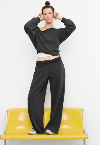 Joggebukse med rett ben og vasket effekt