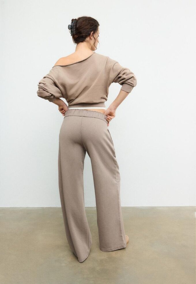 Joggebukse med rett ben og vasket effekt