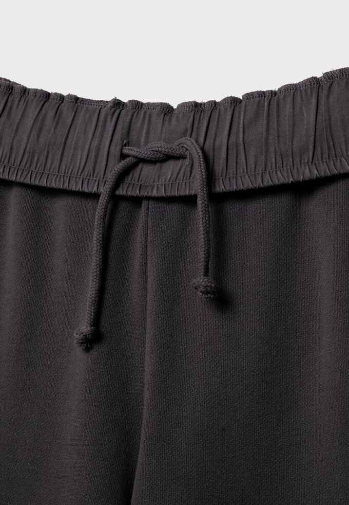 Joggebukse med rett ben og vasket effekt