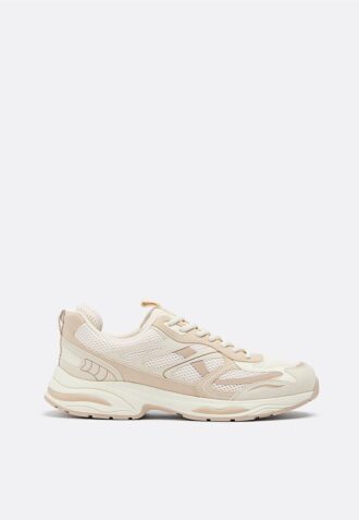 Joggesko med detaljer