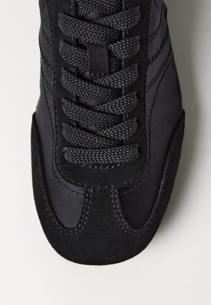 Joggesko med fin satengsåle