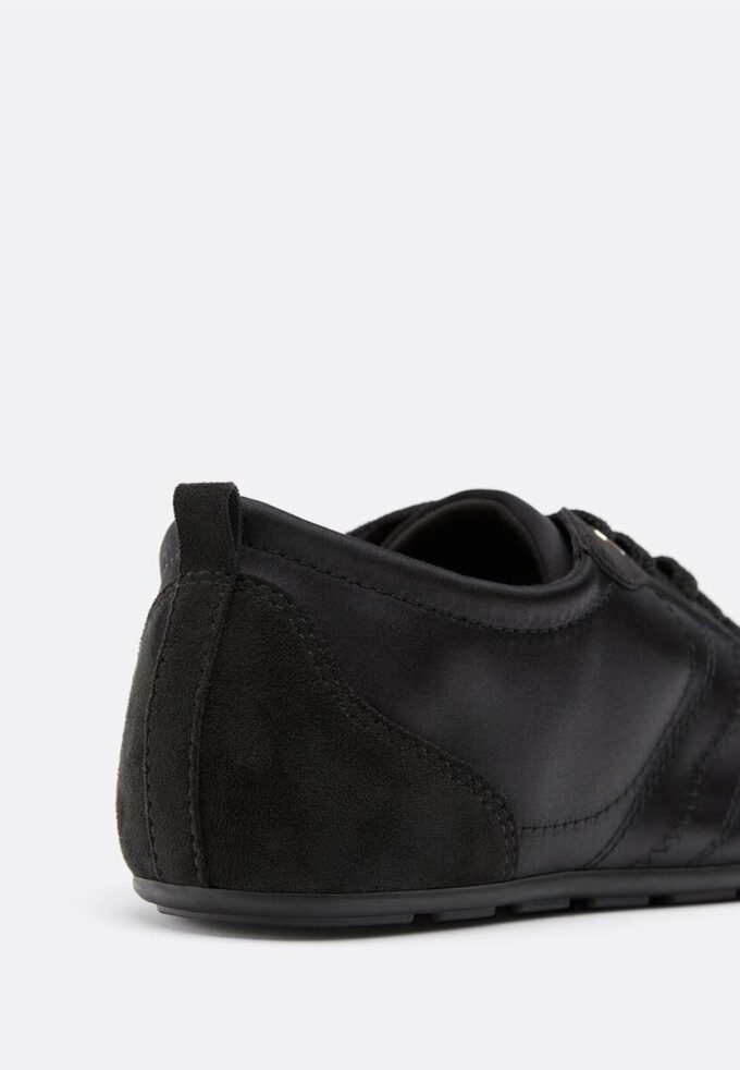 Joggesko med fin satengsåle