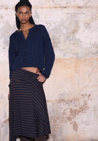 Kabelstrikket cardigan med knapper