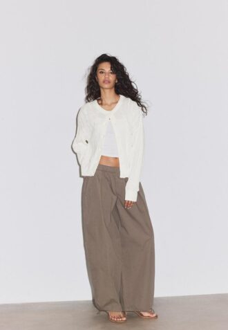 Kabelstrikket cardigan med knapper