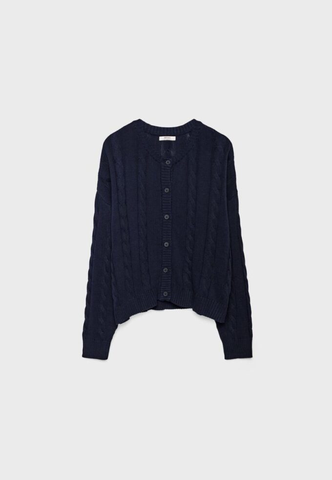 Kabelstrikket cardigan med knapper