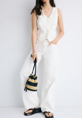 Kontrastfarget heklet crossbody-veske