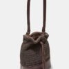Kontrastfarget heklet crossbody-veske
