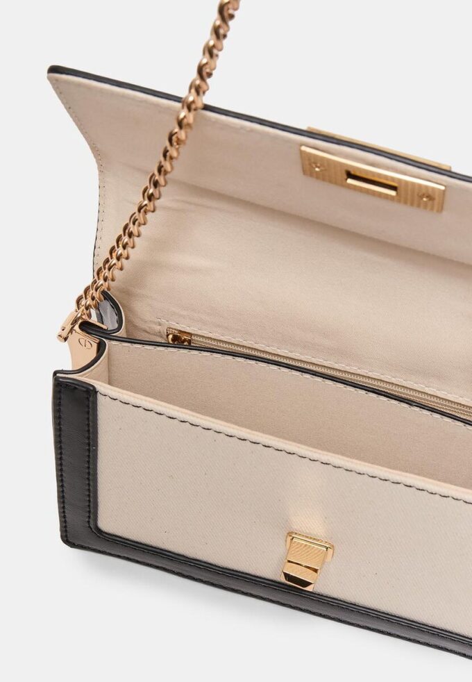 Kontrastveske i lerret