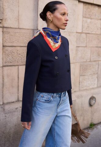 Kort blazer med rund hals