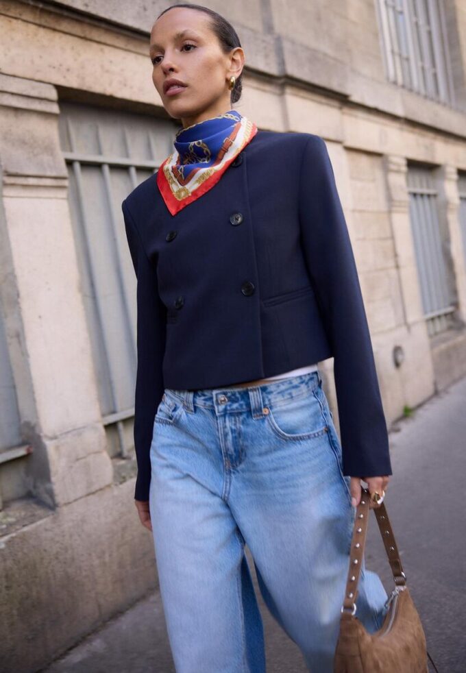 Kort blazer med rund hals