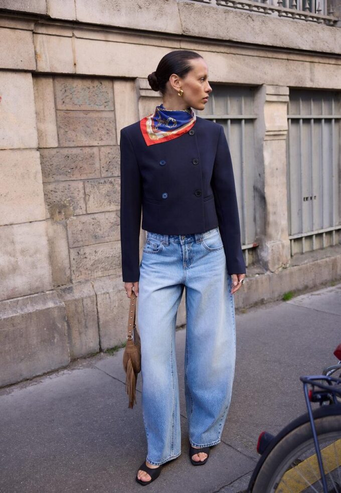 Kort blazer med rund hals