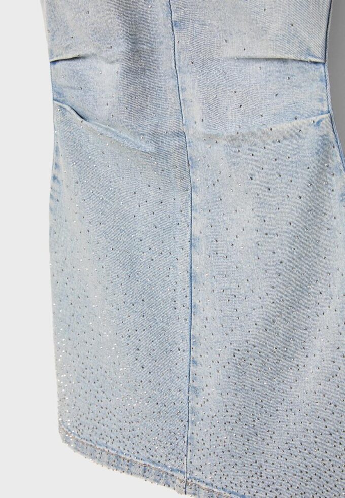 Kort denimshorts med rhinestones