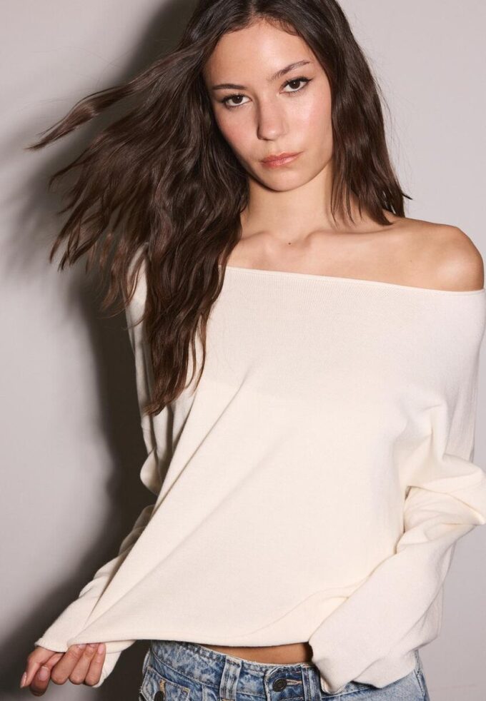 Kort genser med båthals